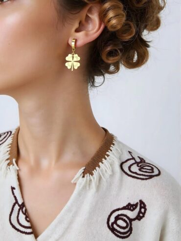 Adorn your ears with nature’s poetic charm. The Clover Lead Earrings intertwine graceful design with a hint of mystique, evoking serene luck and timeless elegance in every delicate detail.