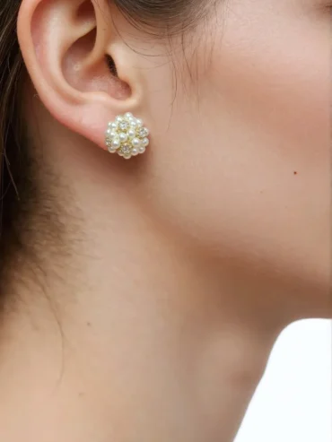 Elise Pearl Stud Earrings